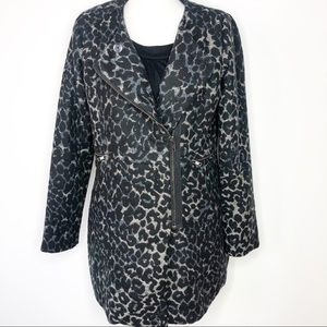 OXMO BOUTIQUE BLACK AND GRAY LEOPARD PRINT COAT